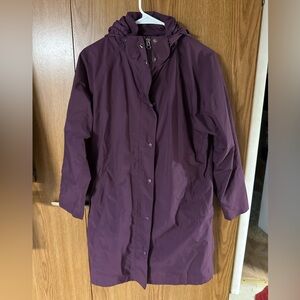 L.L.BEAN Women's Rain Jacket Petite Medium Purple /
Violet Color | Size: M